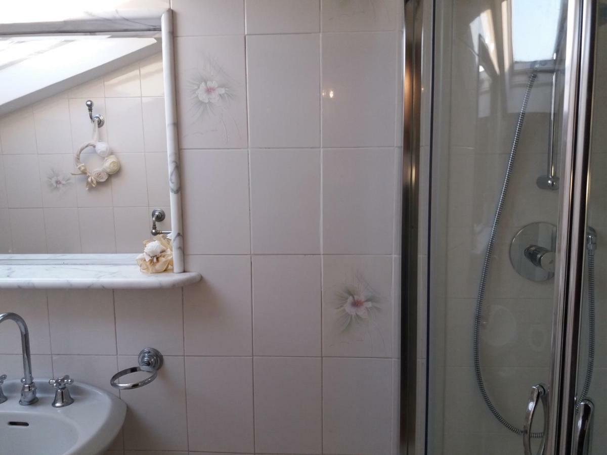 Splendida E Incantevole Casa A Due Passi Dal Mare Viareggio Luaran gambar